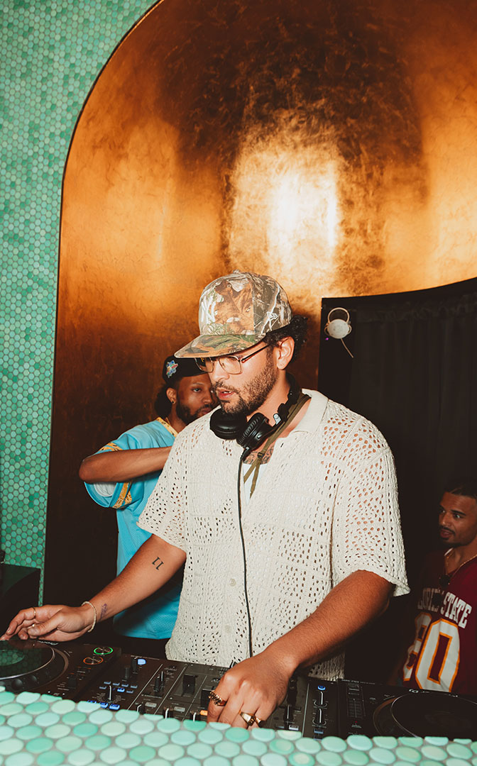 Champagne Sundays DJ at work
